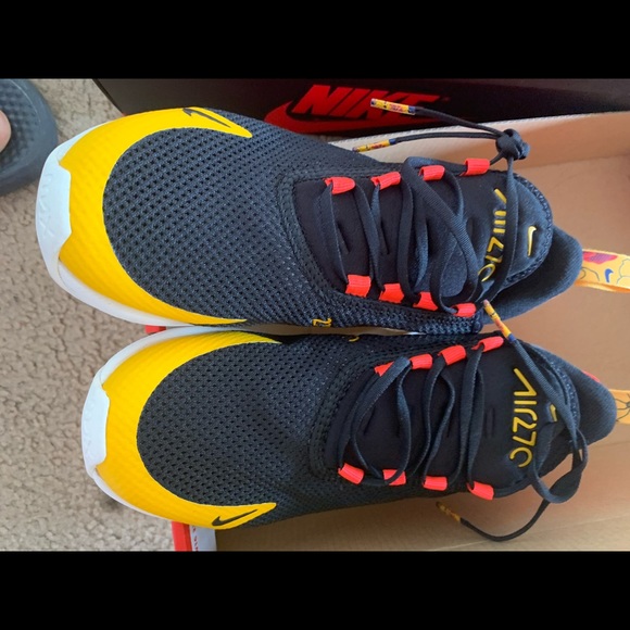 University Gold Bright Crimson | Marche Botanical - Picture 3 of 4